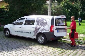 24/7 Dienstwagen Schlüsseldienst Walle